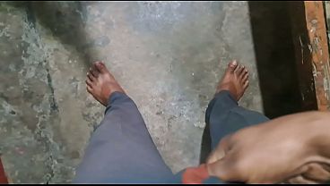 Desi girlfriend sucked boyfriend in bathroom