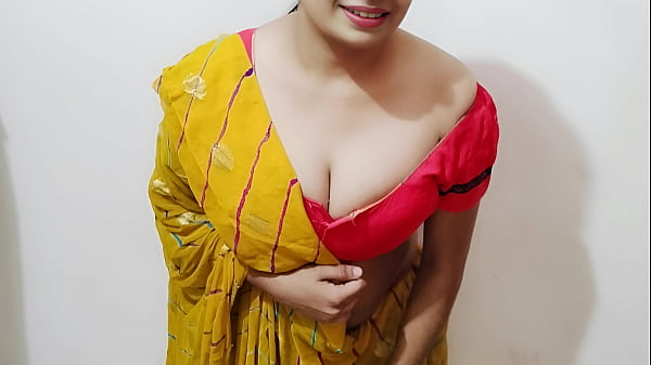 भाभी ने देवर को हस्तमैथुन करते हुए पकड़ा फिर बड़े लण्ड से  चुद गई (हिंदी ऑडियो )