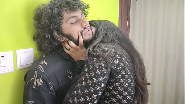 Horny Indian College Girl Comes To Private Room To Fun With Her Boyfriend