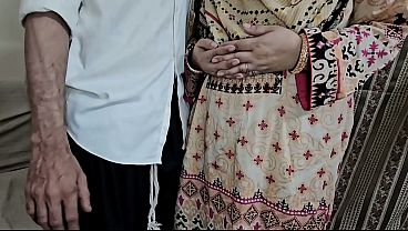 indian Faqeerni needs a desi big cock for hairy big ass to get new suits and money