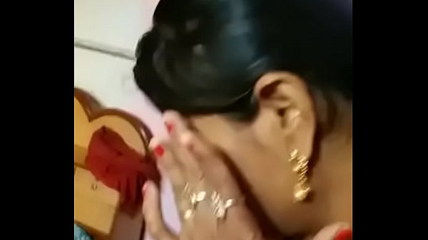Indian hot girl fucking by her husband mms