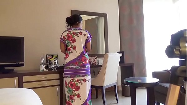 इंडियन विडो हाउसवाइफ हैविंग सेक्स